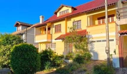 Casa para Venda - 320m², 3 dormitórios, sendo 1 suites, 3 vagas - Altos Do Ipê