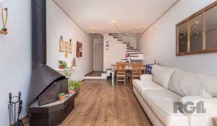 Casa em condomínio de 109m² - 3 dormitórios, 1 suíte e 1 vaga no bairro Teresópolis