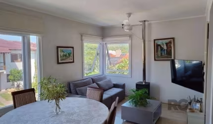 Casa de 3 dormitórios no bairro Mário Quintana
