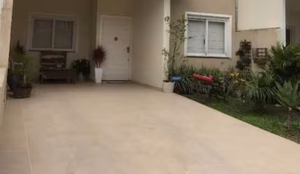 Casa para Venda - 169.86m², 5 dormitórios, sendo 1 suites, 2 vagas - Hípica
