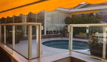 Casa para Venda - 230m², 3 dormitórios, sendo 3 suites, 3 vagas - Chácara das Pedras