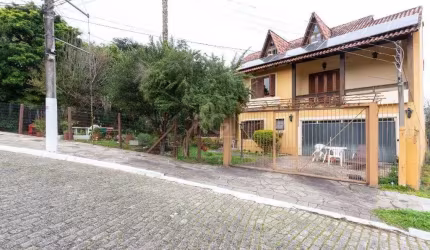 Casa Condominio para Venda - 386m², 3 dormitórios, sendo 2 suites, 2 vagas - Espirito Santo