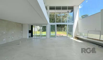 Casa Condominio para Venda - 300m², 4 dormitórios, sendo 4 suites, 2 vagas - Alphaville