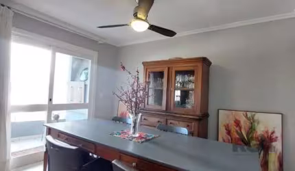 Casa em Condomínio em Jardim Isabel