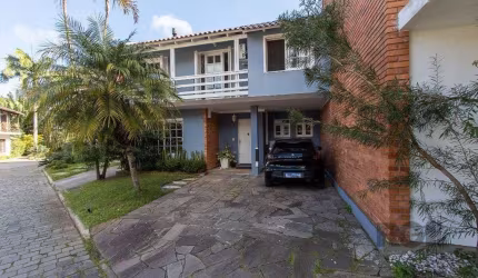 Casa em Condomínio em Jardim Isabel