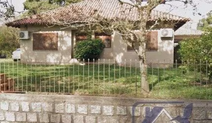 Casa para Venda - 400m², 4 dormitórios, sendo 1 suites, 6 vagas - Florida, Guaiba