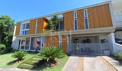 Casa Condominio em Porto Alegre, no bairro Hípica, com 3 dormitório(s), e 3 banheiros, à venda.