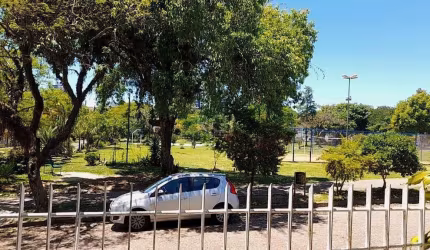 Casa com  3 dormitórios 1 suíte ,3 vagas cobertas bairro Jardim Itú,  Porto Alegre RS