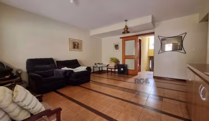 Casa em Condomínio em Santo Antônio