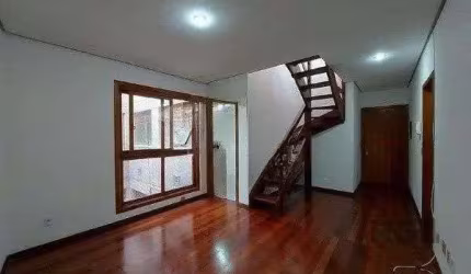 Cobertura de 2 Dormitórios com Terraço e Churrasqueira - 115m² - Petrópolis