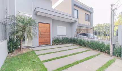 Venda de Casa Nova com Suíte, Churrasqueira e Garagem