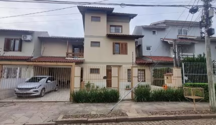 Ótimo sobrado 3 dormitórios em Ipanema.