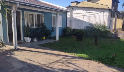 Casa com 250m², 2 quartos, 1 suite, edícula, no bairro Nonoai