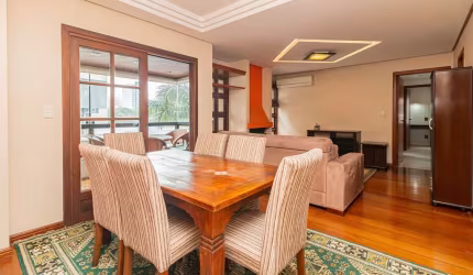 Apartamento à venda no bairro Petrópolis em Porto Alegre/RS