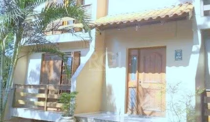 Casa para Venda - 500m², 6 dormitórios, sendo 2 suites, 4 vagas - Glória