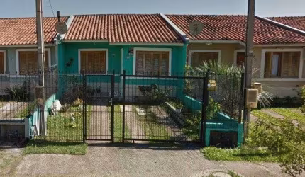 Casa com 2 quartos, churrasqueira, no bairro Hípica, Porto Alegre/RS