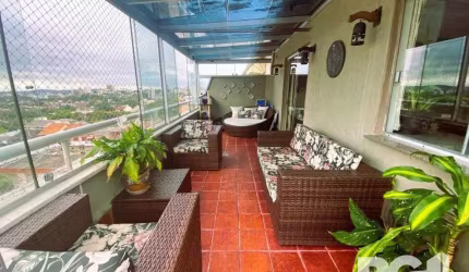 Cobertura de 2 dormitórios com terraço e vista panorâmica.