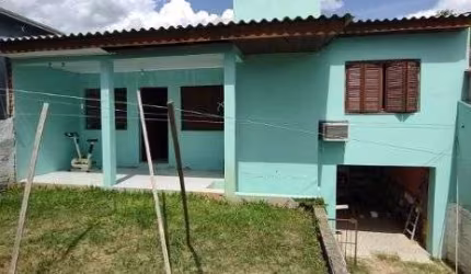 Casa em Porto Alegre, no bairro Campo Novo, com 2 dormitório(s), e 2 banheiros, à venda.