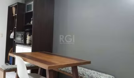 Casa Condomínio para Venda 2 dormitórios, sendo 1 suites, 1 vaga - Hípica