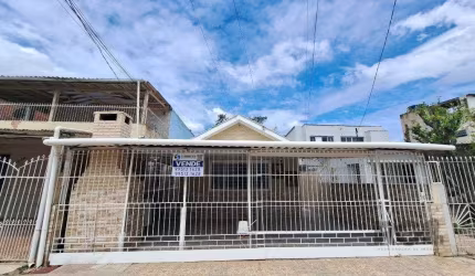 Casa a venda bairro Navegantes
