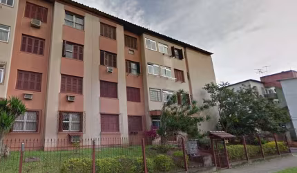 Apartamento com 02 quartos e 01 vaga escriturada no Bairro Rubem Berta