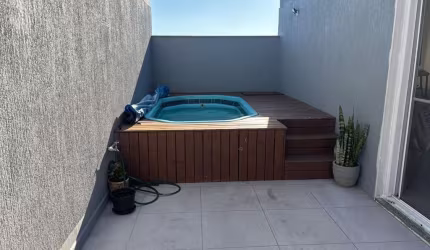 Casa em Condomínio em Cavalhada
