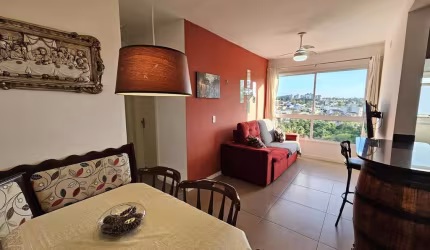 Apartamento 2 dormitórios com vaga coberta