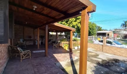OPORTUNIDADE DE NEGOCIO, CASA A VENDA NA ZONA SUL, BAIRRO LAMI