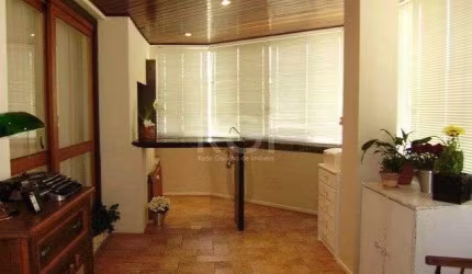 Apartamento 3 quartos (1 suite), 116m² privativos, 3 vagas de garagem - Bairro Tristeza