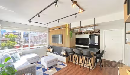 Apartamento Semimobiliado à Venda - 70 m² no Bairro Menino Deus