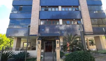 Ótima oportunidade de adquirir uma linda cobertura em Higienópolis, Porto Alegre. Com 165m² de área privativa e 207m² de área total, o imóvel conta com 3 quartos, sendo 2 suítes, e 3 banheiros. Além d