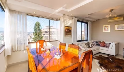 The Plaza Residence - Uma deslumbrante cobertura de três dormitórios, incluindo uma suíte, situada no sofisticado bairro Petrópolis, em Porto Alegre. Esta cobertura está localizada em um prédio enxuto