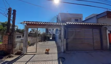 Excelente Casa com 2 suítes no segundo pavimento com varanda e espaço para closet e sala íntima.&lt;BR&gt;&lt;BR&gt;No pavimento Térreo lavabo, sala de estar, sala de jantar integrada a cozinha, despe