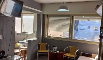 Apartamento com 1 quarto, no Centro Histórico, Porto Alegre/RS    &lt;BR&gt;        &lt;BR&gt;Localizado em uma área residencial tranquila, este apartamento de um dormitório oferece um espaço versátil