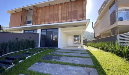 Casa para Venda em Florianópolis, Rio Tavares, 3 dormitórios, 1 suíte, 3 banheiros, 2 vagas