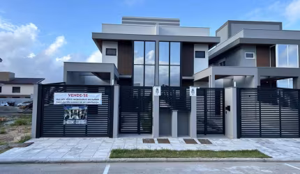 Casa para Venda em Florianópolis, Campeche, 3 dormitórios, 3 suítes, 4 banheiros, 2 vagas
