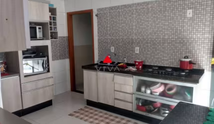 Casa Foch I por 350 mil com 03 dormitórios