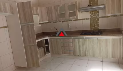Casa no Árvore Grande com 146 m² de construção