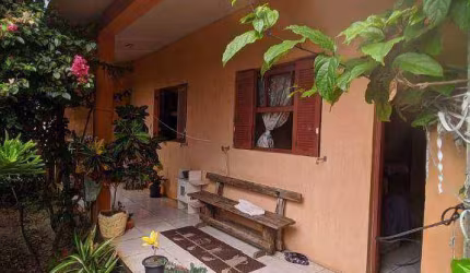 Casa à venda por R$ 180.000,00 - Centro - Balneário Pinhal/RS