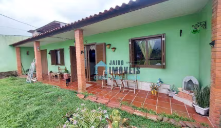 Casa com 3 dormitórios à venda por R$ 200.000,00 - Centro - Balneário Pinhal/RS