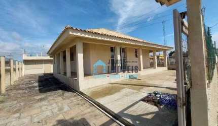Casa com 3 dormitórios + 2 apartamentos, à venda por R$ 299.000 - Centro - Balneário Pinhal/RS, A poucos metros do mar!!