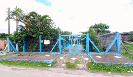 Casa de madeira com 2 dormitórios à venda por R$ 195.000 - São Francisco II - Tramandaí/RS