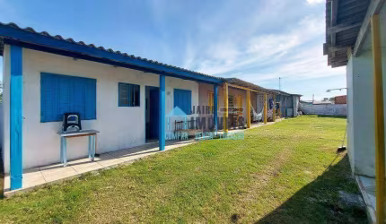 Pousada com 3 apartamentos de 2 dormitórios + kitnet, à venda por R$ 195.000 - Centro - Balneário Pinhal/RS