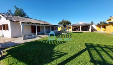 Casa + Pousada com 8 apartamentos, à venda por R$ 380.000 - Centro - Balneário Pinhal/RS