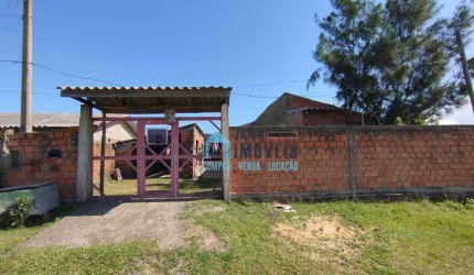 Casa ampla com 3 dormitórios à venda por R$ 98.000 - Magistério - Balneário Pinhal/RS