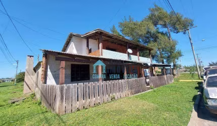 Sobrado com ponto comercial à venda por R$ 160.000 - Pinhal Sul - Balneário Pinhal/RS