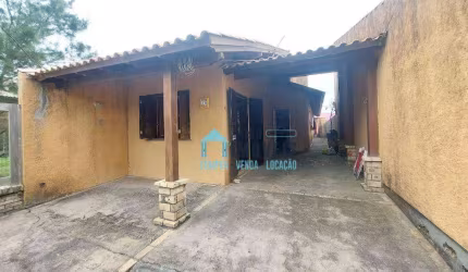 Casa à poucos metros do mar, com 3 dormitórios à venda - Centro - Balneário Pinhal/RS