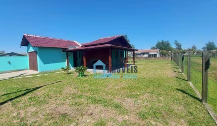 Casa com 3 dormitórios à venda, 90 m² por R$ 180.000,00 - Centro - Balneário Pinhal/RS