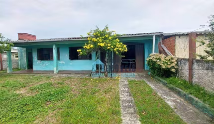 Casa com 2 dormitórios à venda por R$ 160.000,00 - Centro - Balneário Pinhal/RS