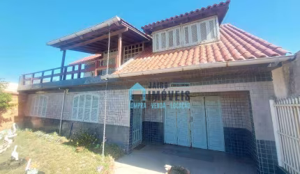 Casa com 6 dormitórios, à poucos metros do mar à venda por R$ 399.000 - Centro - Balneário Pinhal/RS